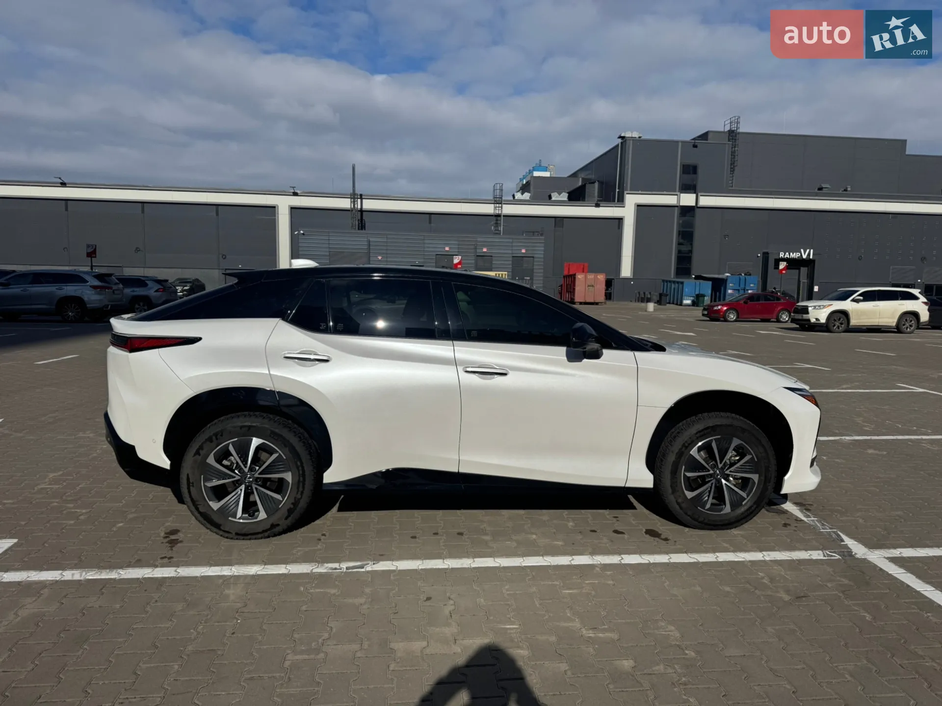 2023 Lexus RZ - мініатюра 7