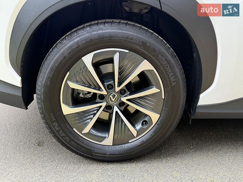 Внедорожник / Кроссовер Lexus RZ 2024 в Киеве