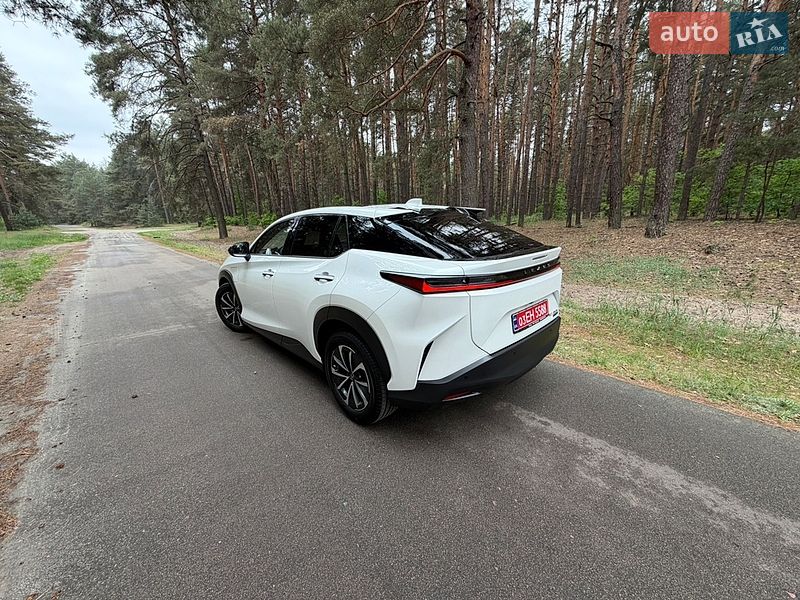 Внедорожник / Кроссовер Lexus RZ 2024 в Киеве
