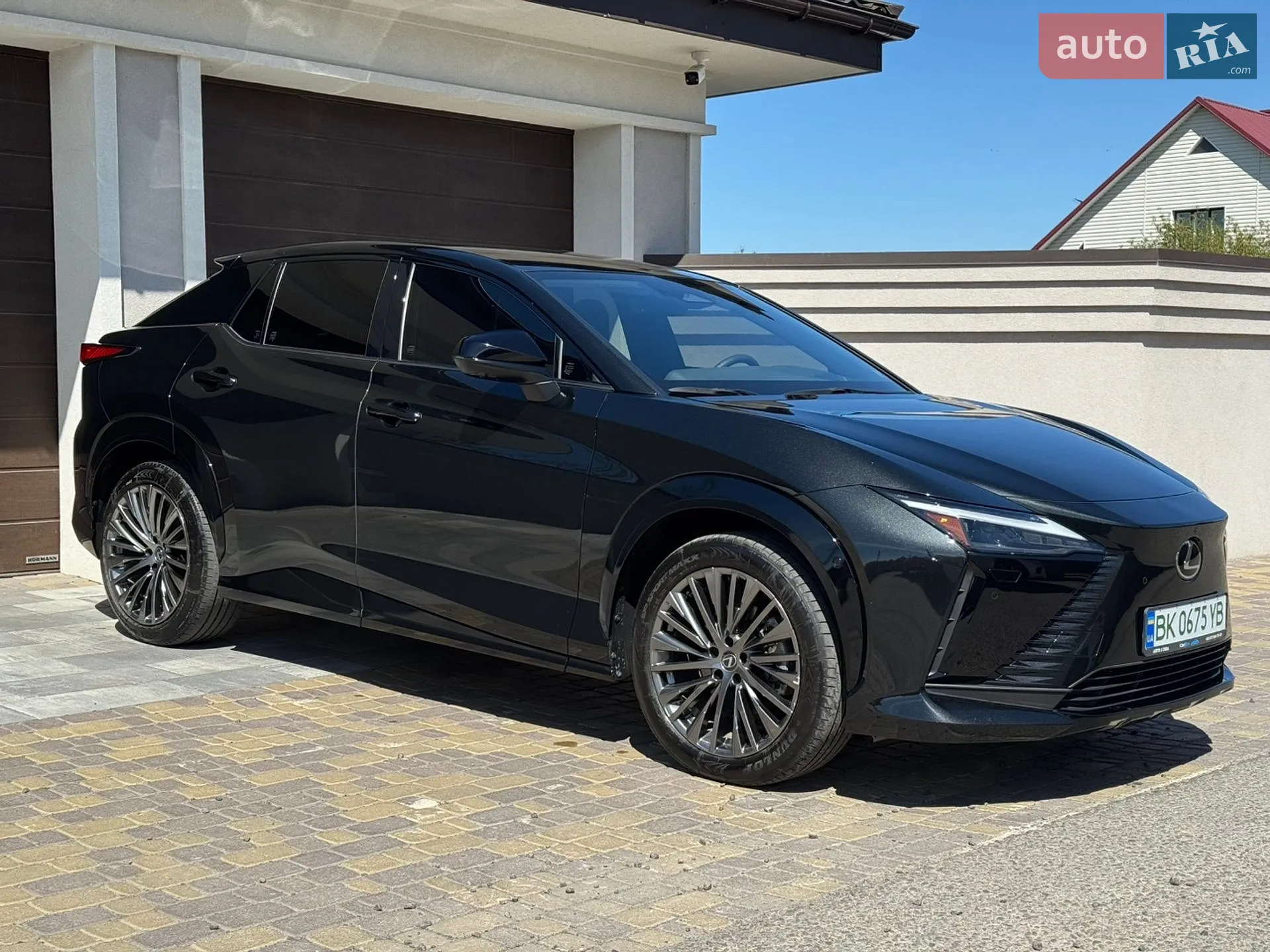 Lexus RZ 2023