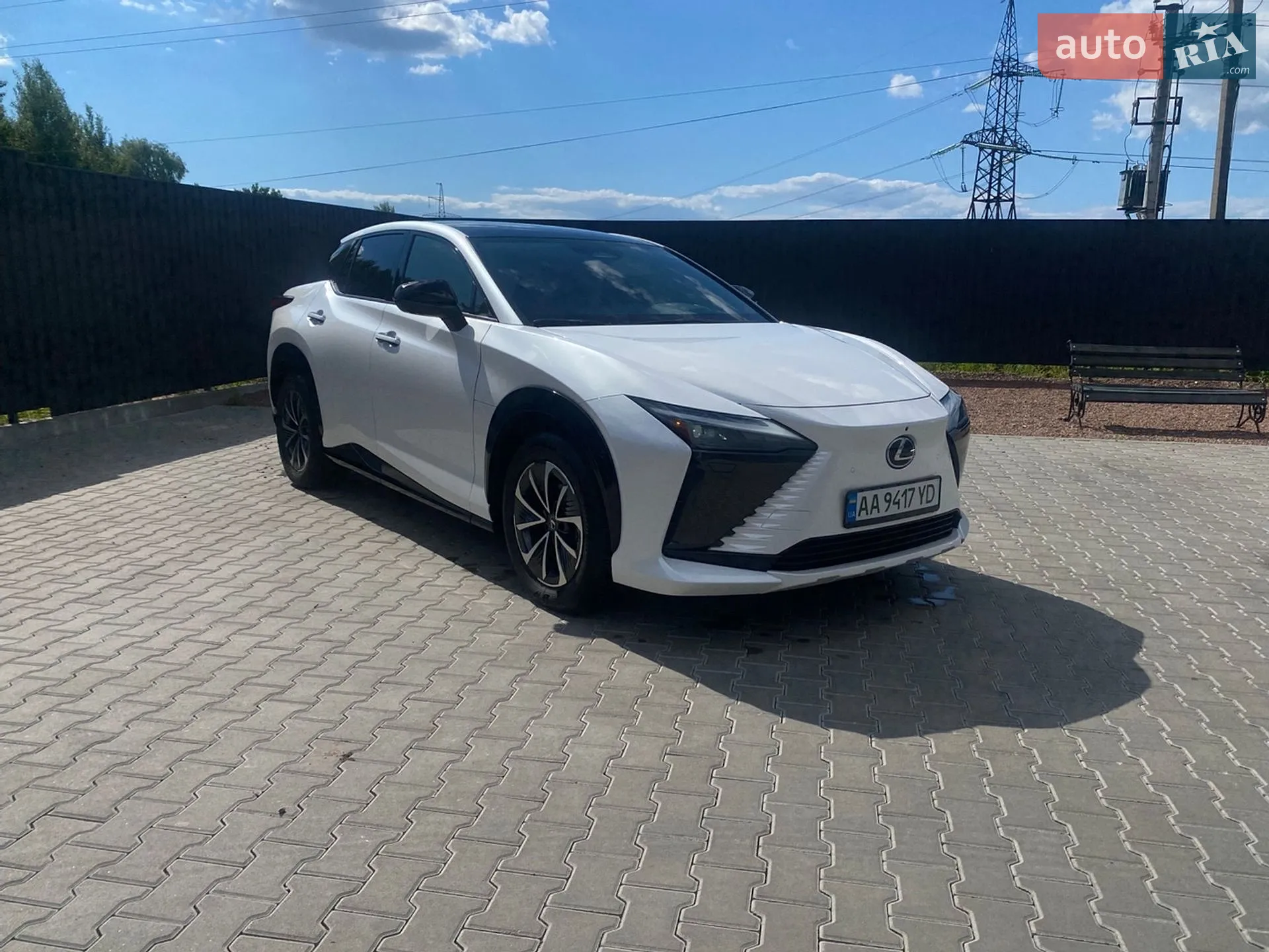 2024 Lexus RZ - фото 1
