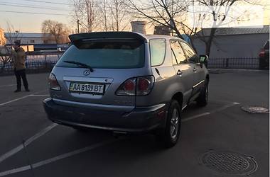 Внедорожник / Кроссовер Lexus SC 2002 в Киеве