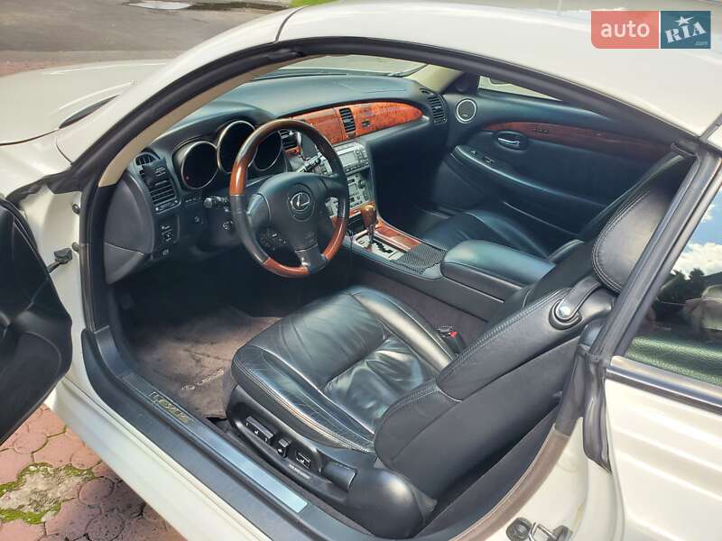 Кабриолет Lexus SC 2005 в Львове