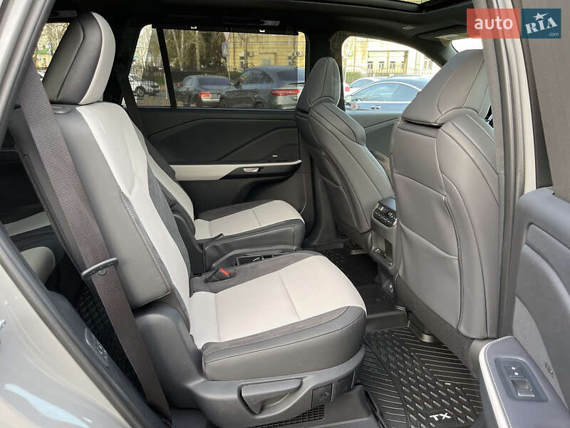 Внедорожник / Кроссовер Lexus TX 2024 в Киеве