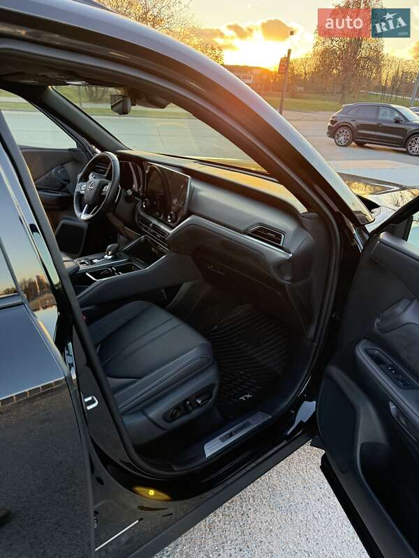 Позашляховик / Кросовер Lexus TX 2024 в Львові фото 16 Позашляховик / Кросовер Lexus TX 2024 в Львові