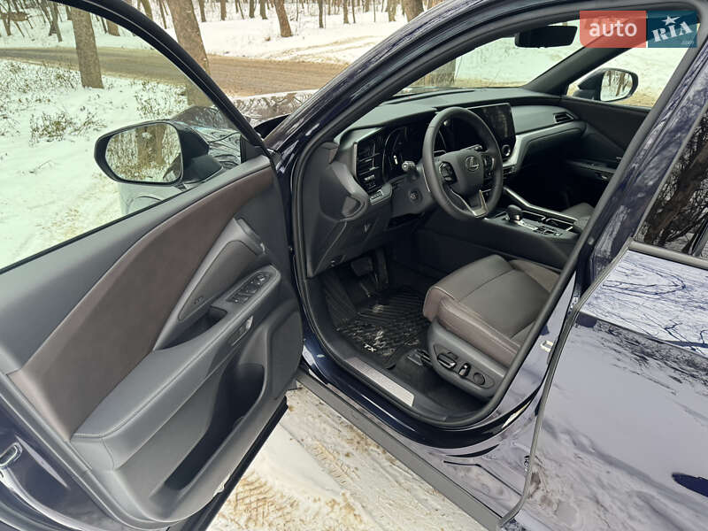 Позашляховик / Кросовер Lexus TX 2024 в Києві