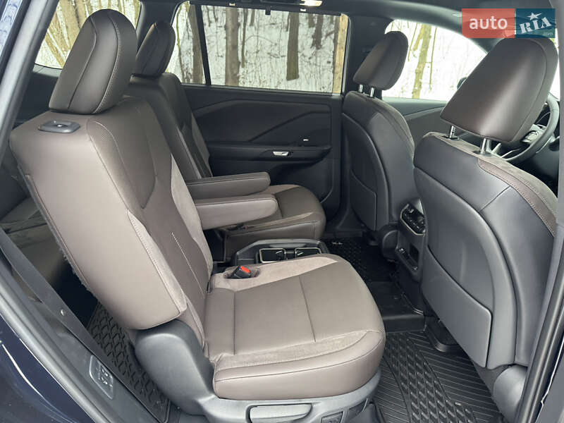 Позашляховик / Кросовер Lexus TX 2024 в Києві