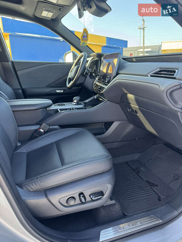 Внедорожник / Кроссовер Lexus TX 2024 в Житомире