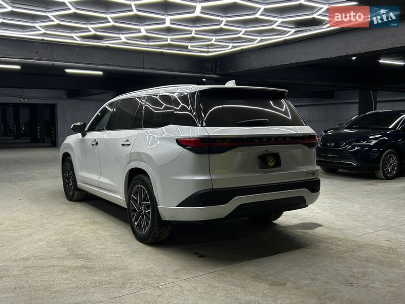 Внедорожник / Кроссовер Lexus TX 2024 в Черновцах