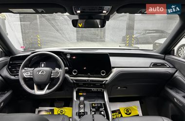 Внедорожник / Кроссовер Lexus TX 2024 в Черновцах