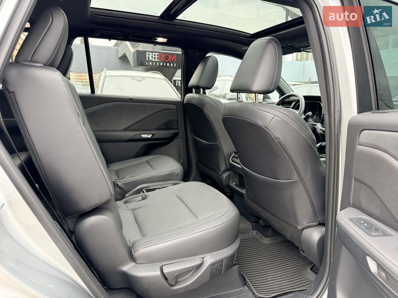 Позашляховик / Кросовер Lexus TX 2024 в Києві