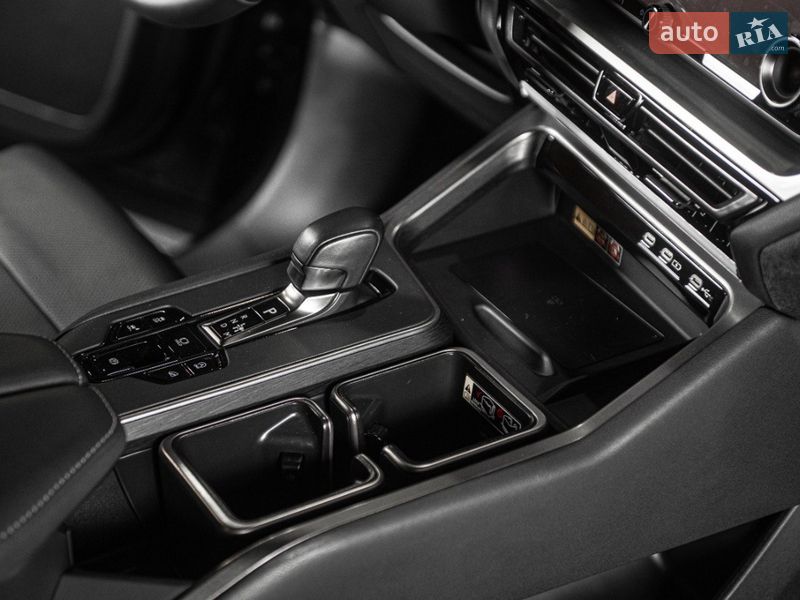 Позашляховик / Кросовер Lexus TX 2024 в Одесі фото 18 Позашляховик / Кросовер Lexus TX 2024 в Одесі