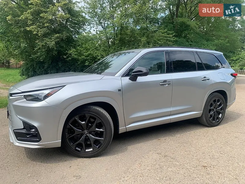 Lexus TX 2024