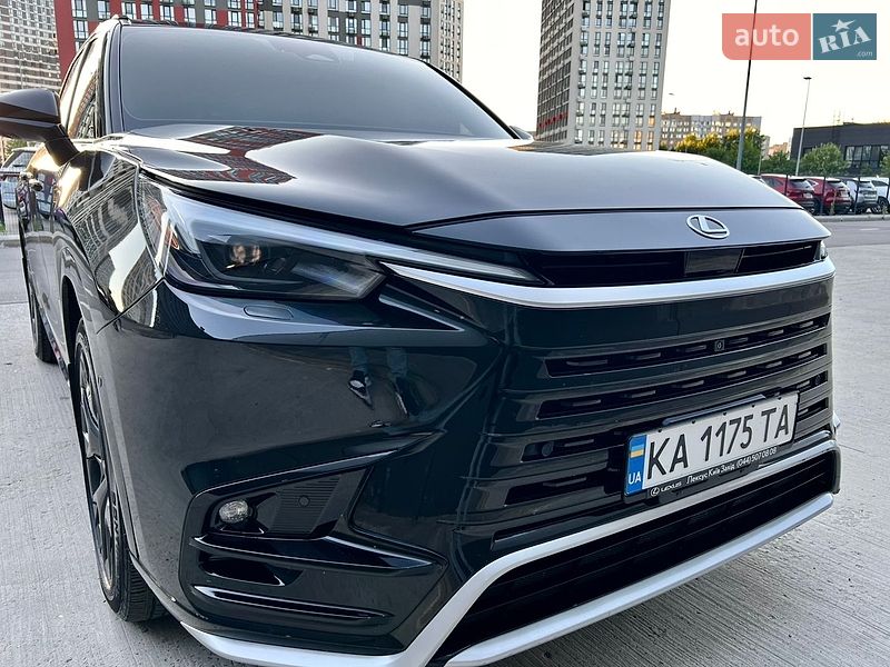 Внедорожник / Кроссовер Lexus TX 2024 в Киеве