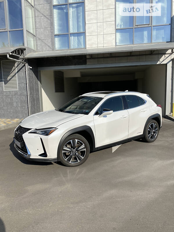 Внедорожник / Кроссовер Lexus UX 2020 в Киеве