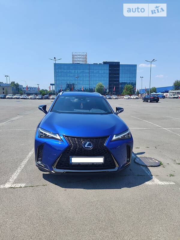 Внедорожник / Кроссовер Lexus UX 2018 в Днепре