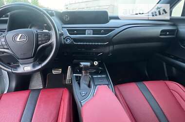 Внедорожник / Кроссовер Lexus UX 2020 в 