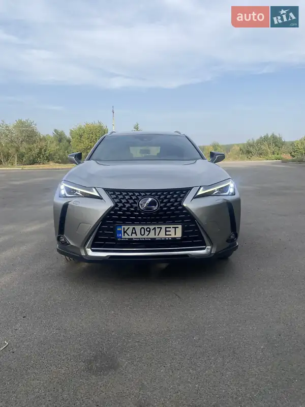 Lexus UX 2019