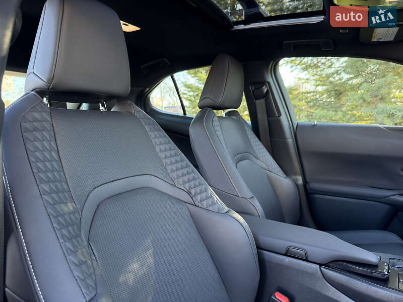 Позашляховик / Кросовер Lexus UX 2022 в Одесі