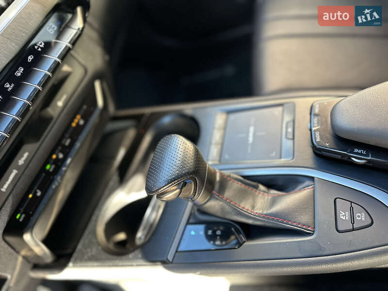 Позашляховик / Кросовер Lexus UX 2019 в Одесі