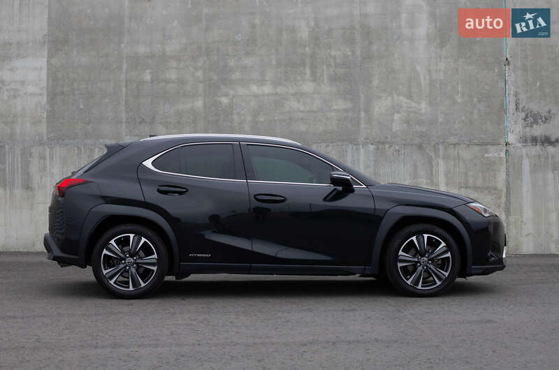 Позашляховик / Кросовер Lexus UX 2019 в Львові
