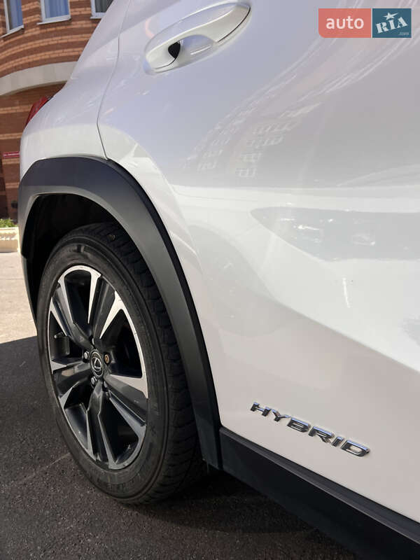 Позашляховик / Кросовер Lexus UX 2019 в Києві