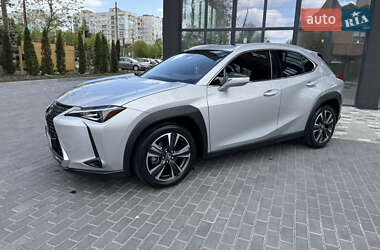 Внедорожник / Кроссовер Lexus UX 2020 в 