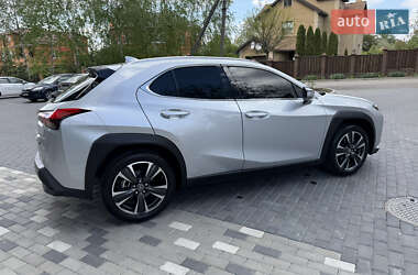 Внедорожник / Кроссовер Lexus UX 2020 в 