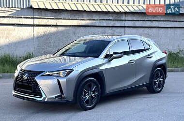 Внедорожник / Кроссовер Lexus UX 2019 в 