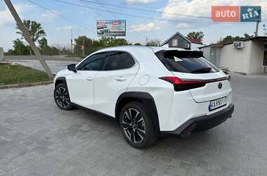 Позашляховик / Кросовер Lexus UX 2021 в 
