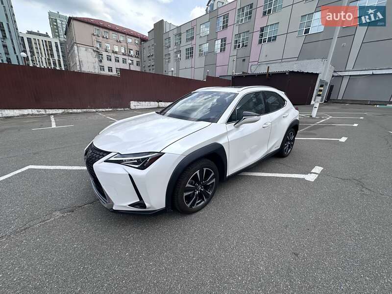 Внедорожник / Кроссовер Lexus UX 2019 в Киеве
