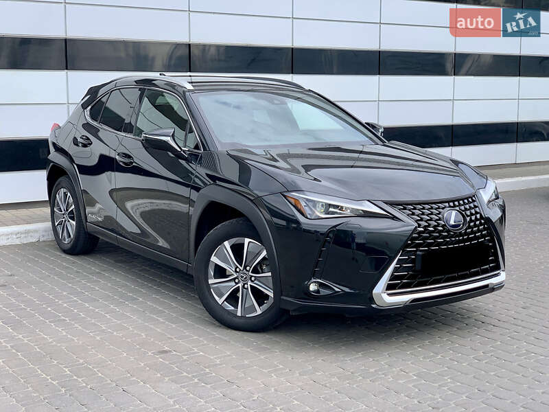 Lexus UX 2020
