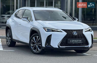 Внедорожник / Кроссовер Lexus UX 2022 в 