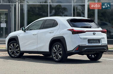 Внедорожник / Кроссовер Lexus UX 2022 в 