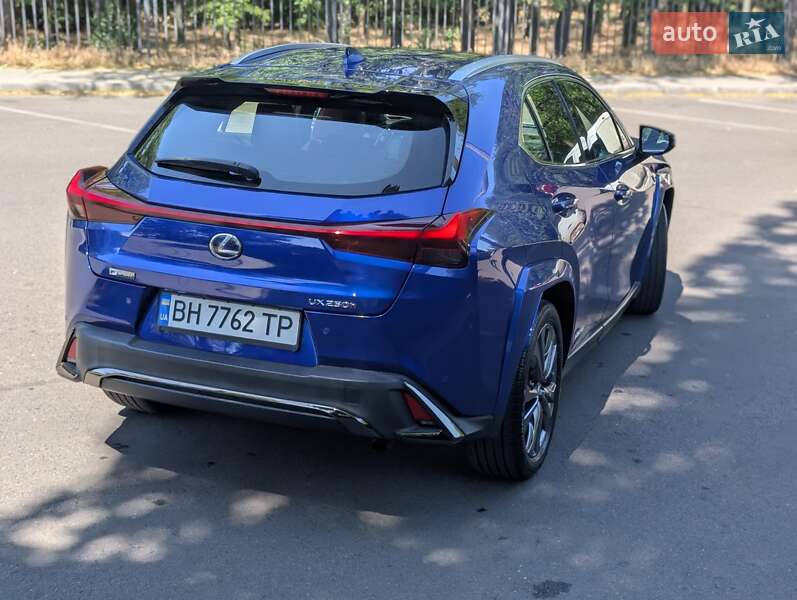 Позашляховик / Кросовер Lexus UX 2019 в Одесі фото 9 Позашляховик / Кросовер Lexus UX 2019 в Одесі