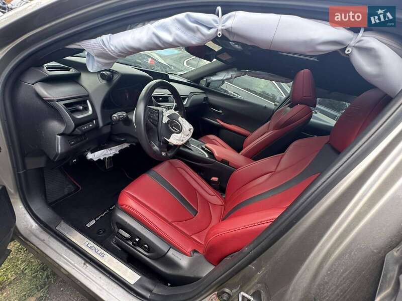 Позашляховик / Кросовер Lexus UX 2018 в Одесі фото 33 Позашляховик / Кросовер Lexus UX 2018 в Одесі