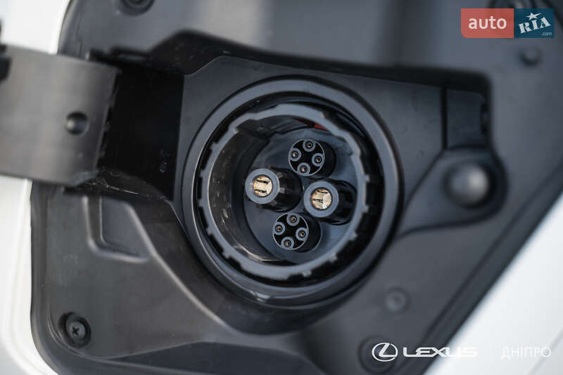 Внедорожник / Кроссовер Lexus UX 2023 в Днепре