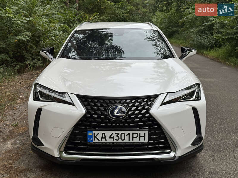 Внедорожник / Кроссовер Lexus UX 2021 в Киеве