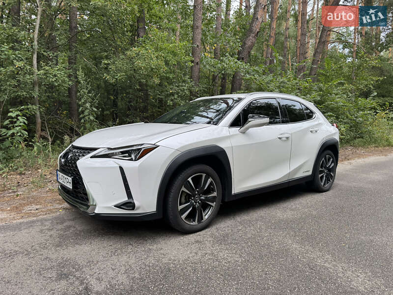 Внедорожник / Кроссовер Lexus UX 2021 в Киеве