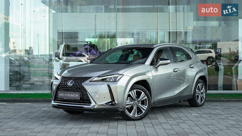 Lexus UX 2023