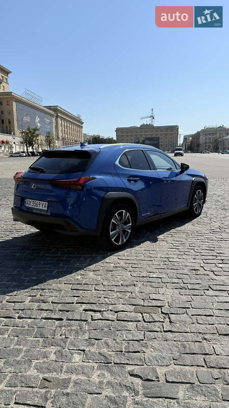 Внедорожник / Кроссовер Lexus UX 2020 в Харькове