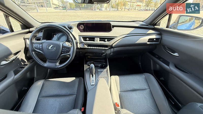 Внедорожник / Кроссовер Lexus UX 2020 в Харькове