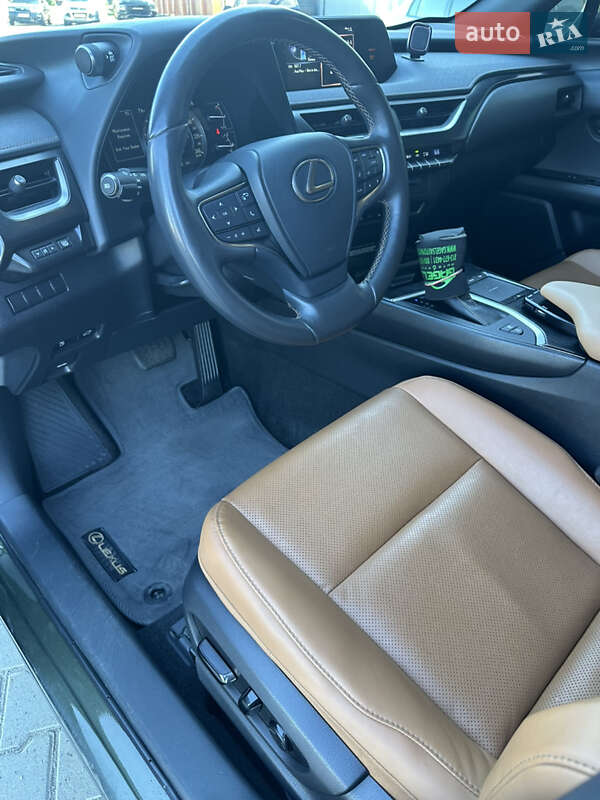 Внедорожник / Кроссовер Lexus UX 2020 в Подольске фото 13 Внедорожник / Кроссовер Lexus UX 2020 в Подольске