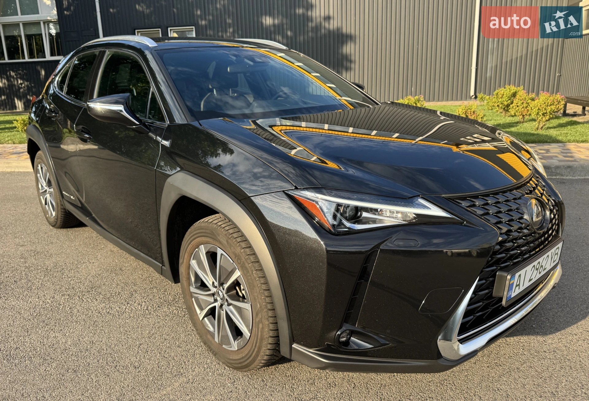 2020 Lexus UX - мініатюра 3