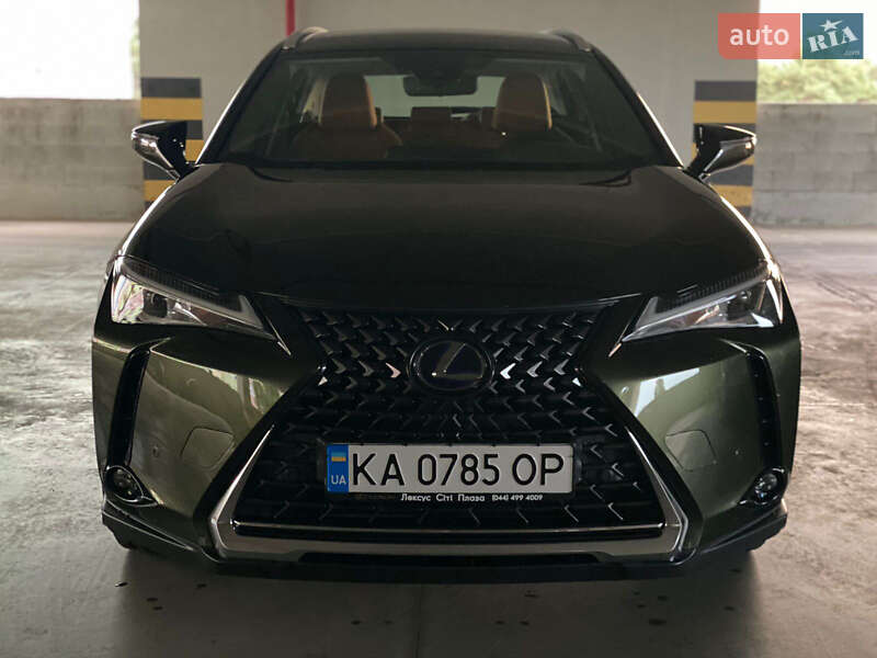 Внедорожник / Кроссовер Lexus UX 2020 в Киеве