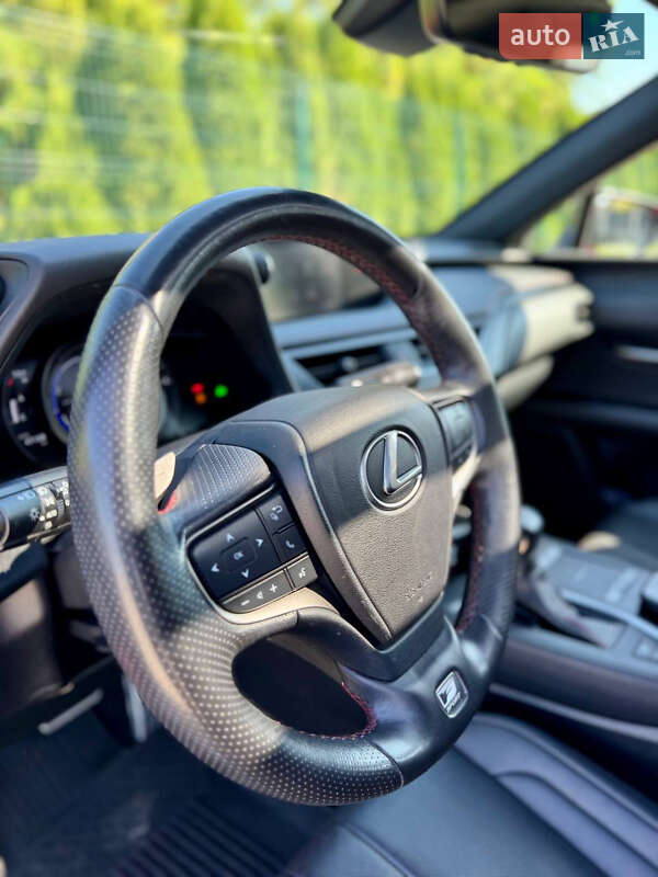 Позашляховик / Кросовер Lexus UX 2019 в Одесі