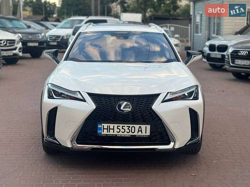 Внедорожник / Кроссовер Lexus UX 2019 в Одессе
