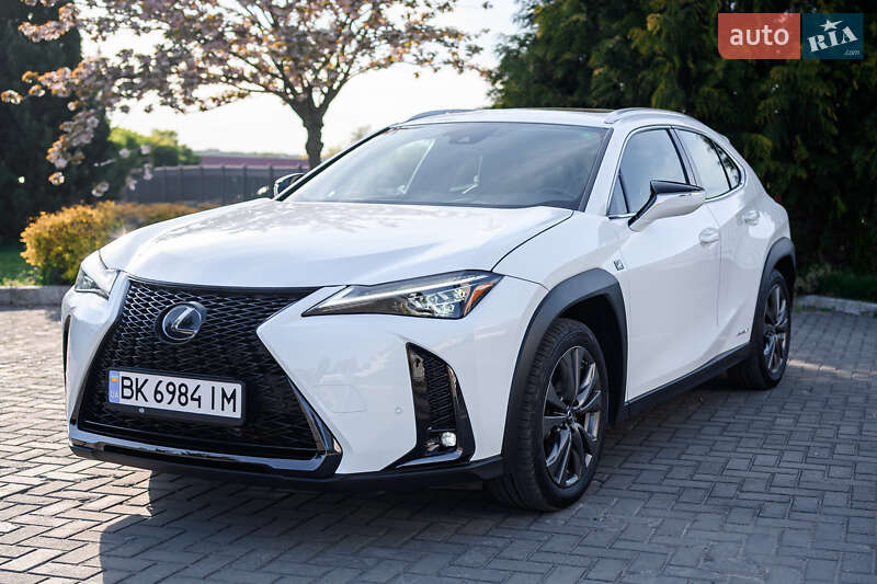 Внедорожник / Кроссовер Lexus UX 2019 в Ровно