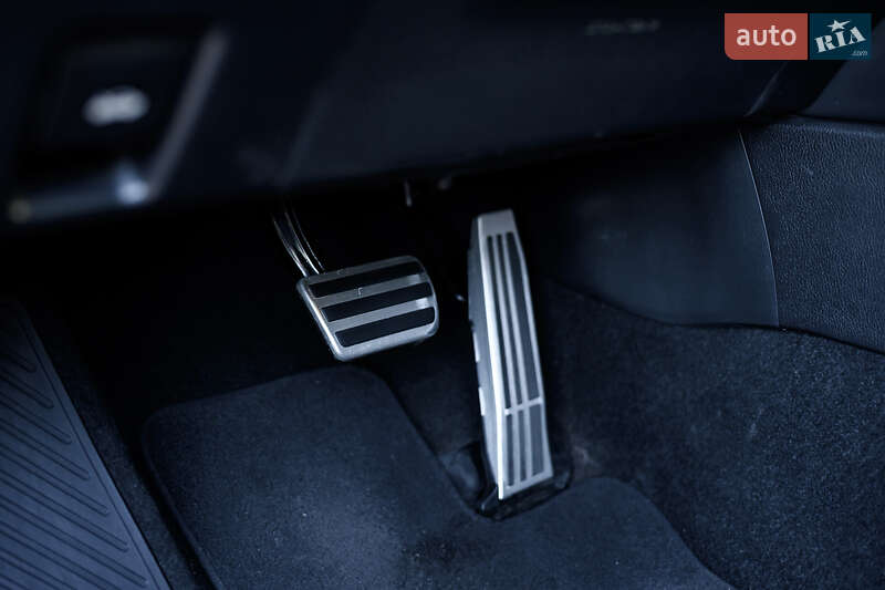 Внедорожник / Кроссовер Lexus UX 2019 в Ровно