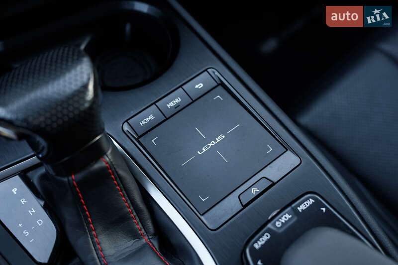 Внедорожник / Кроссовер Lexus UX 2019 в Ровно